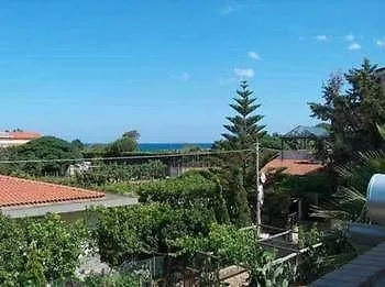 Aparthotel Aquamarine Davoli