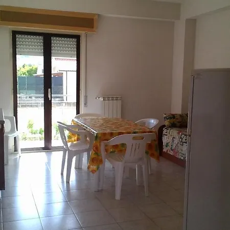 Aquamarine Aparthotel Davoli