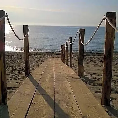 Apartahotel Aquamarine Davoli