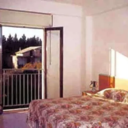 Apartahotel Aquamarine Davoli