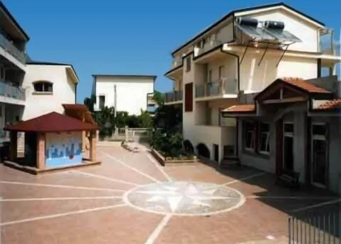 Aquamarine 达沃利