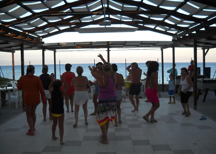 Aquamarine 公寓式酒店 4*